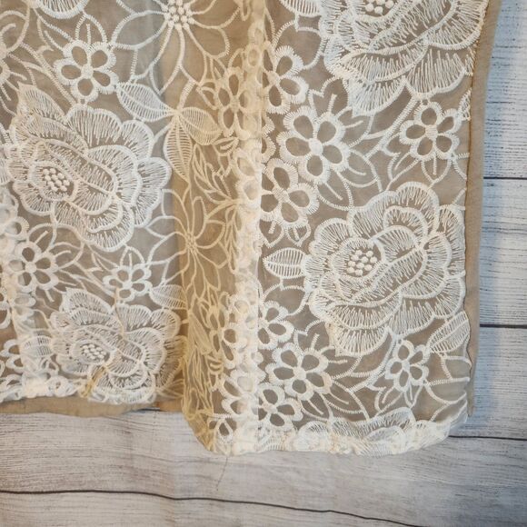 Van Heusen large beige embroidered lace sleeveless cottagecore blouse - Picture 2 of 7